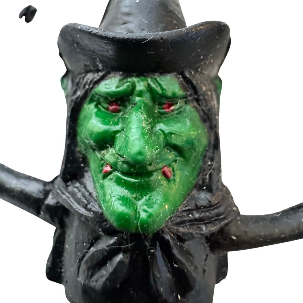 Vintage Witch Finger Puppet Rubber Black Green Scary Star China Collectible